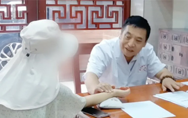 【2025年-8月总结】永久记录珍藏——秦旭东院长诊室里印象深刻的抗癌患者身影与难忘瞬间！