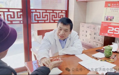 【2025年-12月总结】永久珍藏——秦旭东院长诊室里印象深刻的抗癌患者身影 与难忘瞬间！