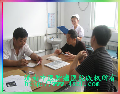 图1-1 食道癌康复患者当时就诊图片